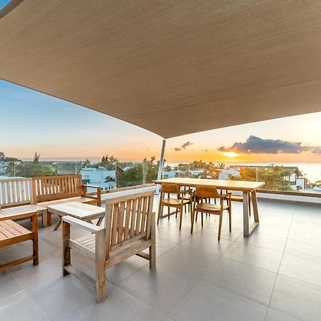 Penthouse 13 - One Bay Residence With Private Rooftop Terrace And Dip In Pool 페레이베레 외부 사진