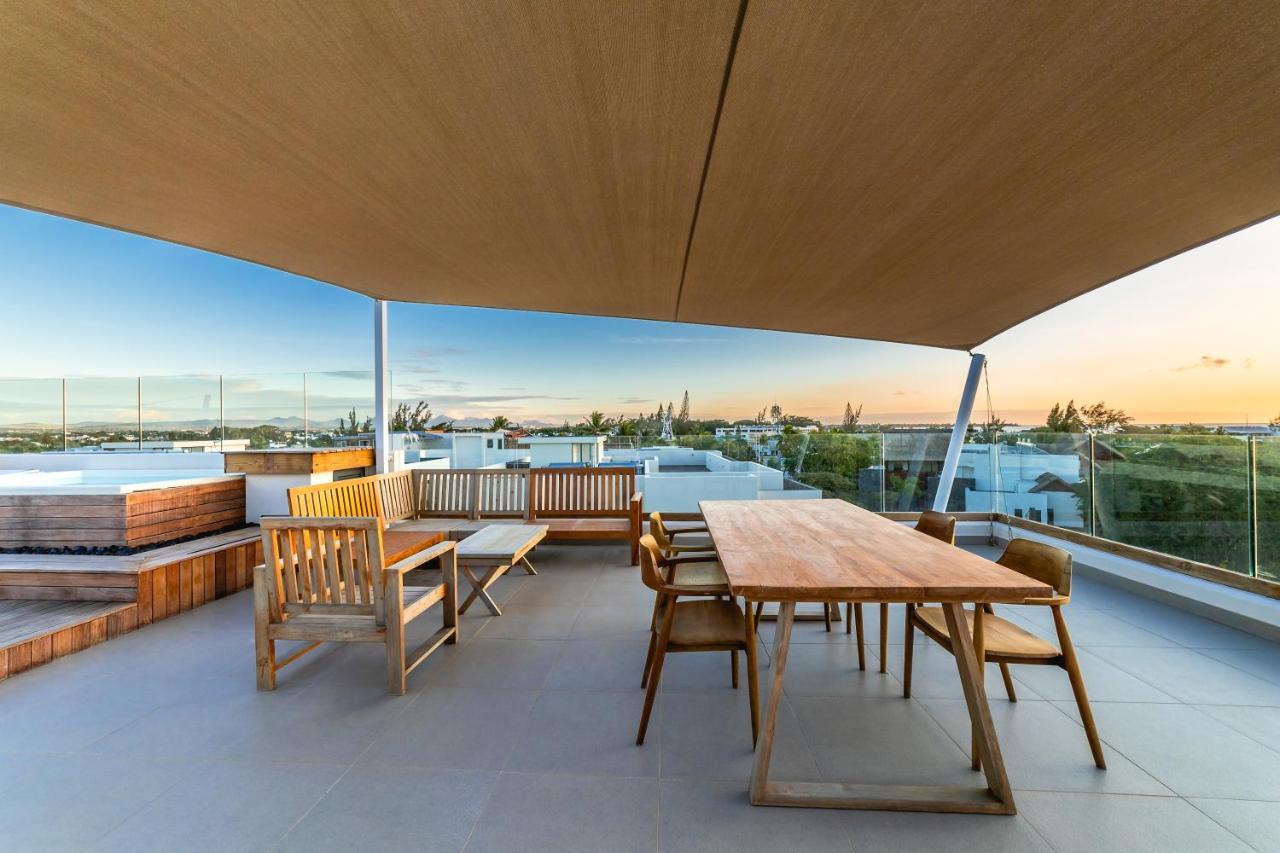 Penthouse 13 - One Bay Residence With Private Rooftop Terrace And Dip In Pool 페레이베레 외부 사진
