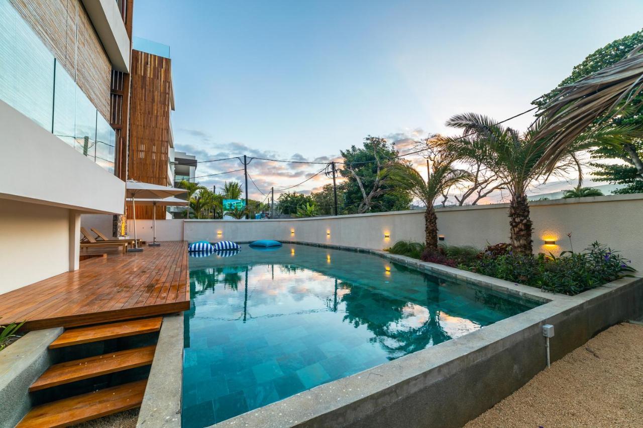 Penthouse 13 - One Bay Residence With Private Rooftop Terrace And Dip In Pool 페레이베레 외부 사진