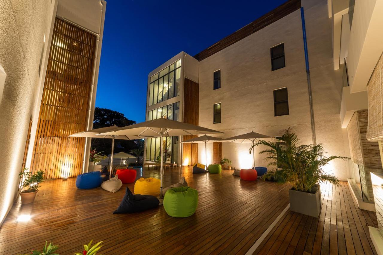 Penthouse 13 - One Bay Residence With Private Rooftop Terrace And Dip In Pool 페레이베레 외부 사진