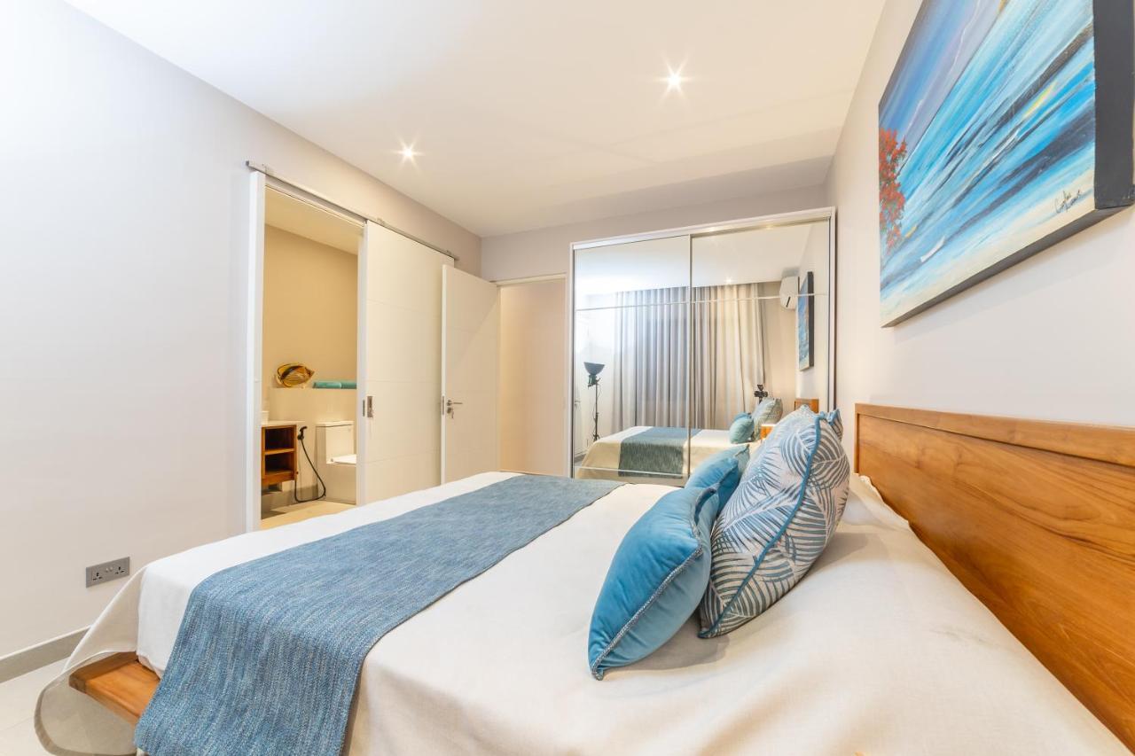 Penthouse 13 - One Bay Residence With Private Rooftop Terrace And Dip In Pool 페레이베레 외부 사진